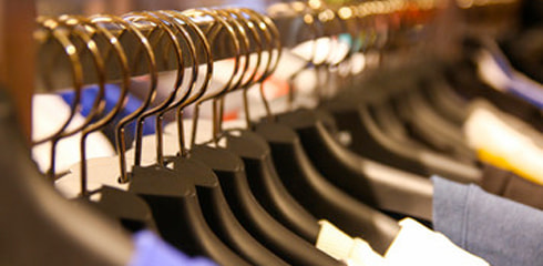 アパレル販売運営｜株式会社アキノマネジメント